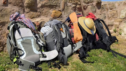 oficina mensajería TRANSPORTE DE MOCHILAS CAMINO DEL NORTE Y CAMINO DEL MAR DESDE RIBADEO HASTA SANTIAGO DE COMPOSTELA