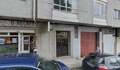 oficina mensajería CBox Ferrol